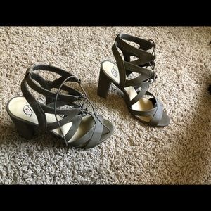 Grey ankle heel